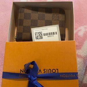 COPY - Louis Vuitton zippy coin wallet